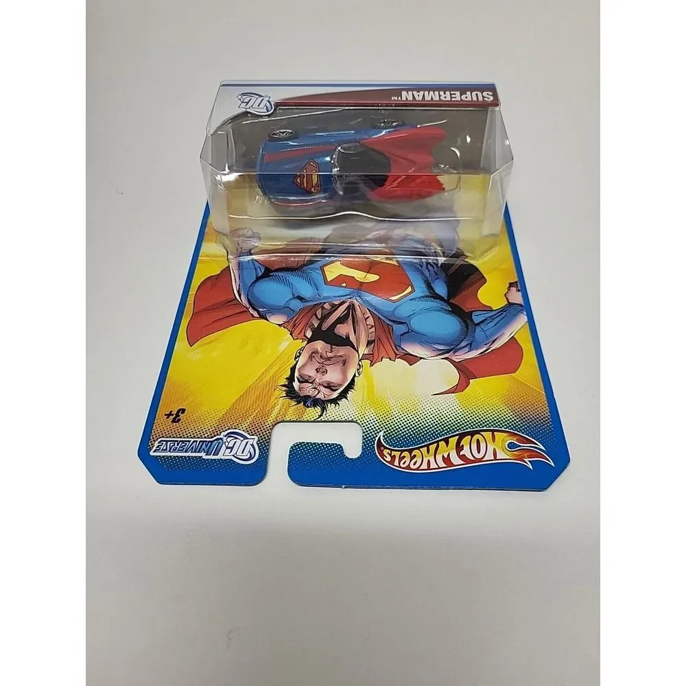 2011‎ Hot Wheels SUPERMAN Character Car DC Universe - 1:64
